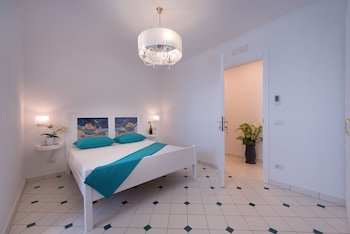 Vista D'amalfi,Amalfi Coast>>Amalfi,3 star