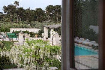 Masseria Borgo Sentinella,Brindisi>>Andria,4 star