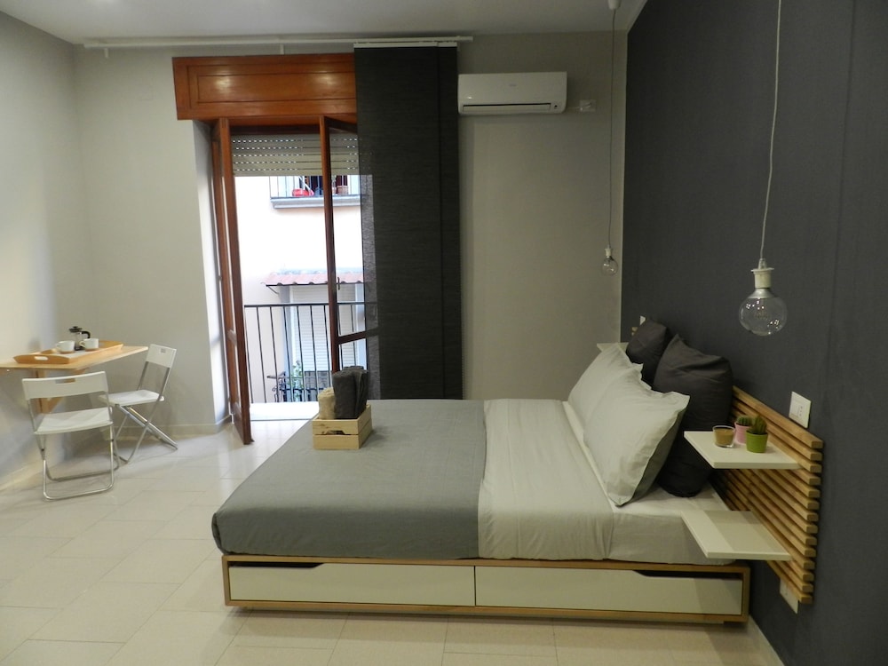 mola rooms