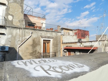 mola rooms