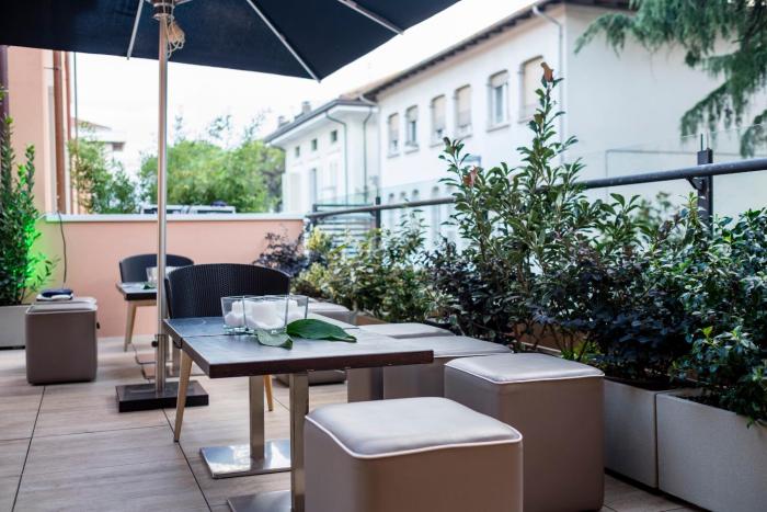 metropol ceccarini suite luxury apartments