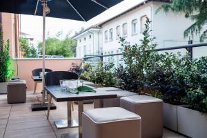 metropol ceccarini suite luxury apartments