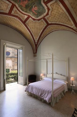Relais Monastero Santa Teresa,Corso Garibaldi, 31,4 star