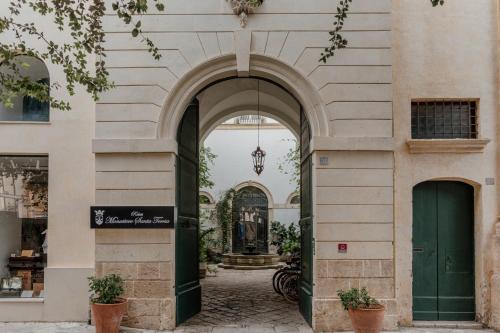 Relais Monastero Santa Teresa,Corso Garibaldi, 31,4 star