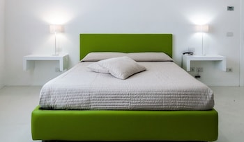 vittoria design hotel di luce hotels