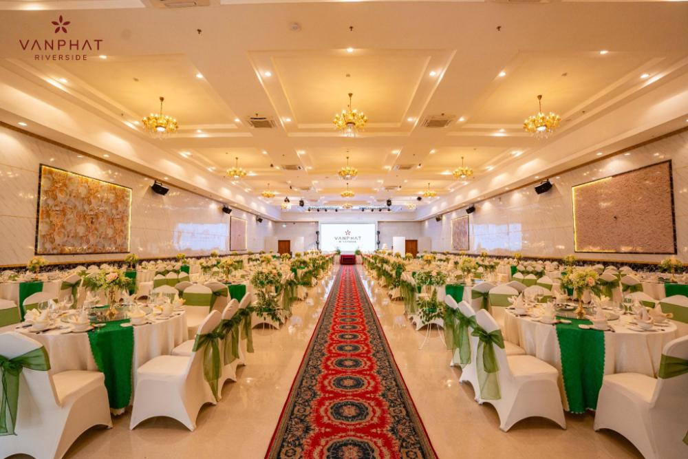 van phat riverside hotel