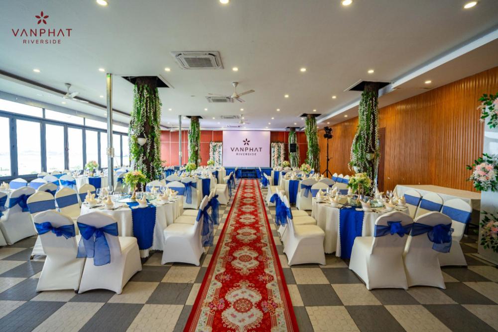 van phat riverside hotel