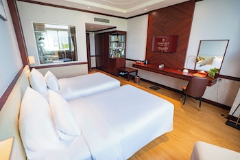van phat riverside hotel