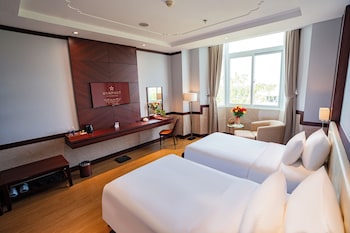 van phat riverside hotel