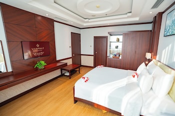 van phat riverside hotel