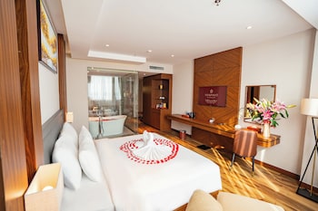 van phat riverside hotel