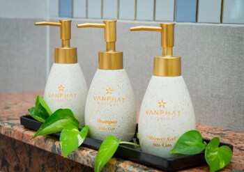 van phat riverside hotel