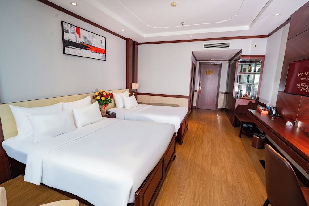 van phat riverside hotel