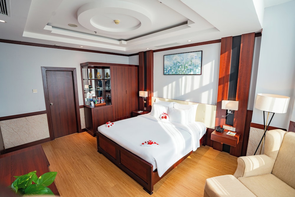 van phat riverside hotel