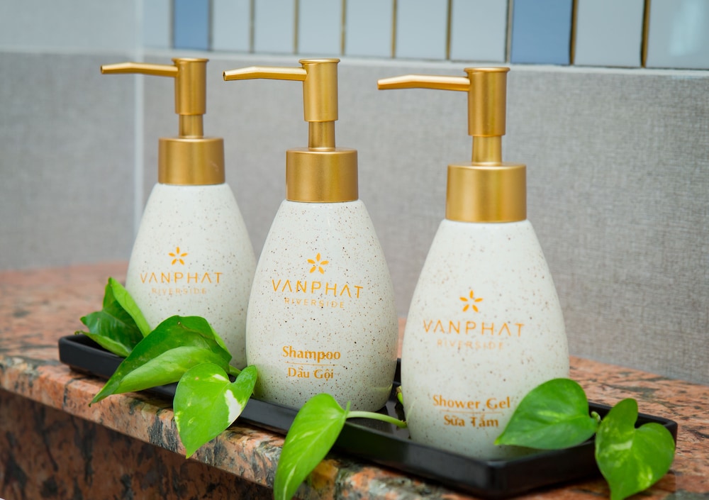 van phat riverside hotel