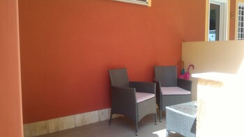 Albis Rooms Guest House (Adults Only),Lazio>>Fiumicino,4 star