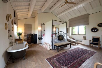 corte della maesta antica residenza