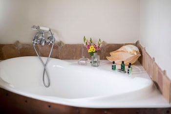 corte della maesta antica residenza