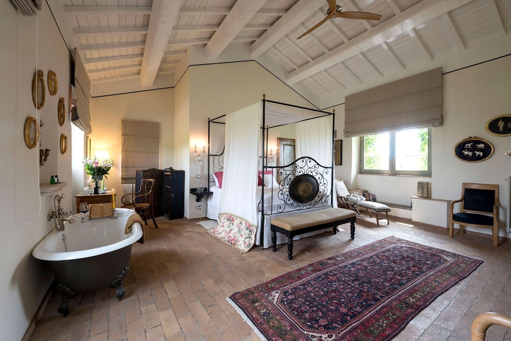 corte della maesta antica residenza