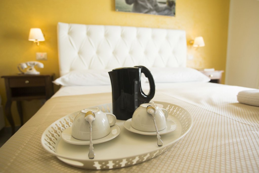 Neapolitantrips Hotel,Naples>>Campania,3 star