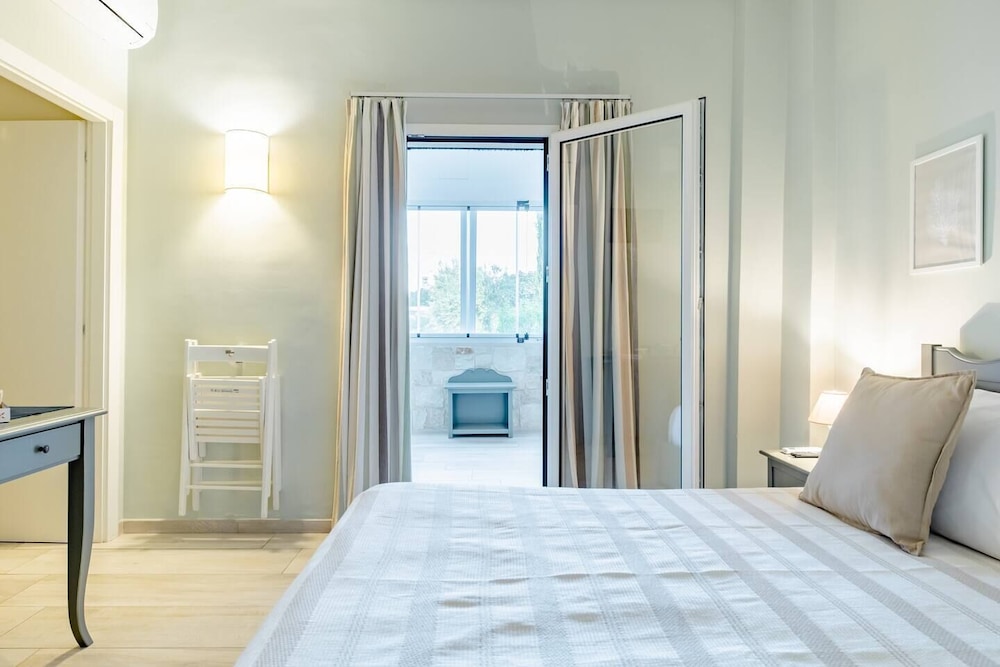 torrelama room breakfast