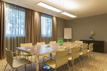 hampton by hilton rome east