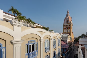 Delirio,Near Puerta Del Reloj,4 star