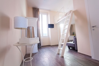 emily rooms
