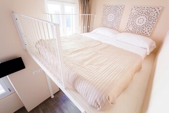 emily rooms