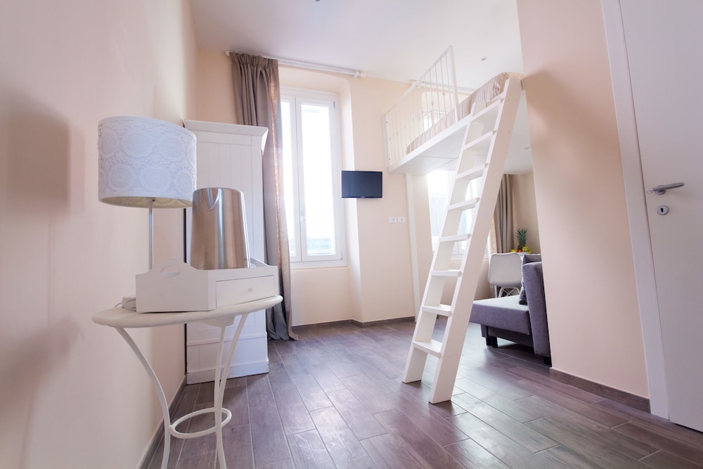 emily rooms