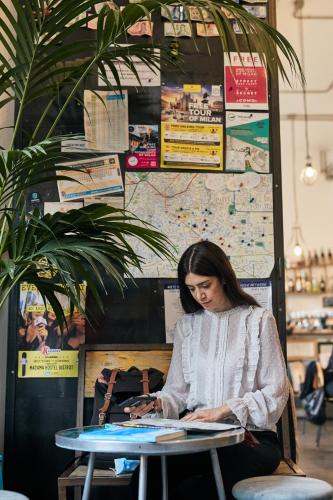 madama hostel and bistrot