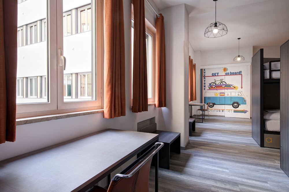 the romehello hostel