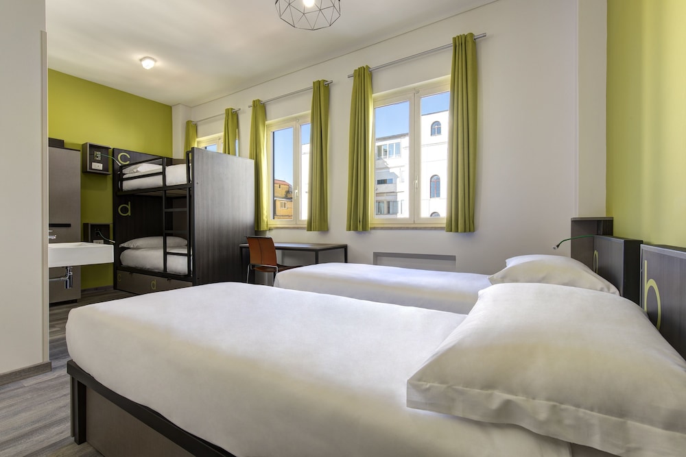 the romehello hostel