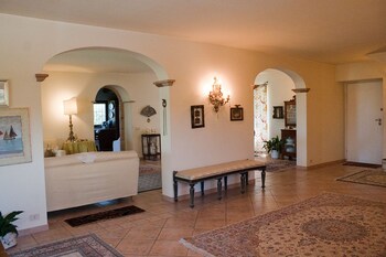 Villa Rondanella,In Fermo,4 star