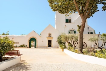 Masseria San Michele,Martina Franca>>Bari,4 star