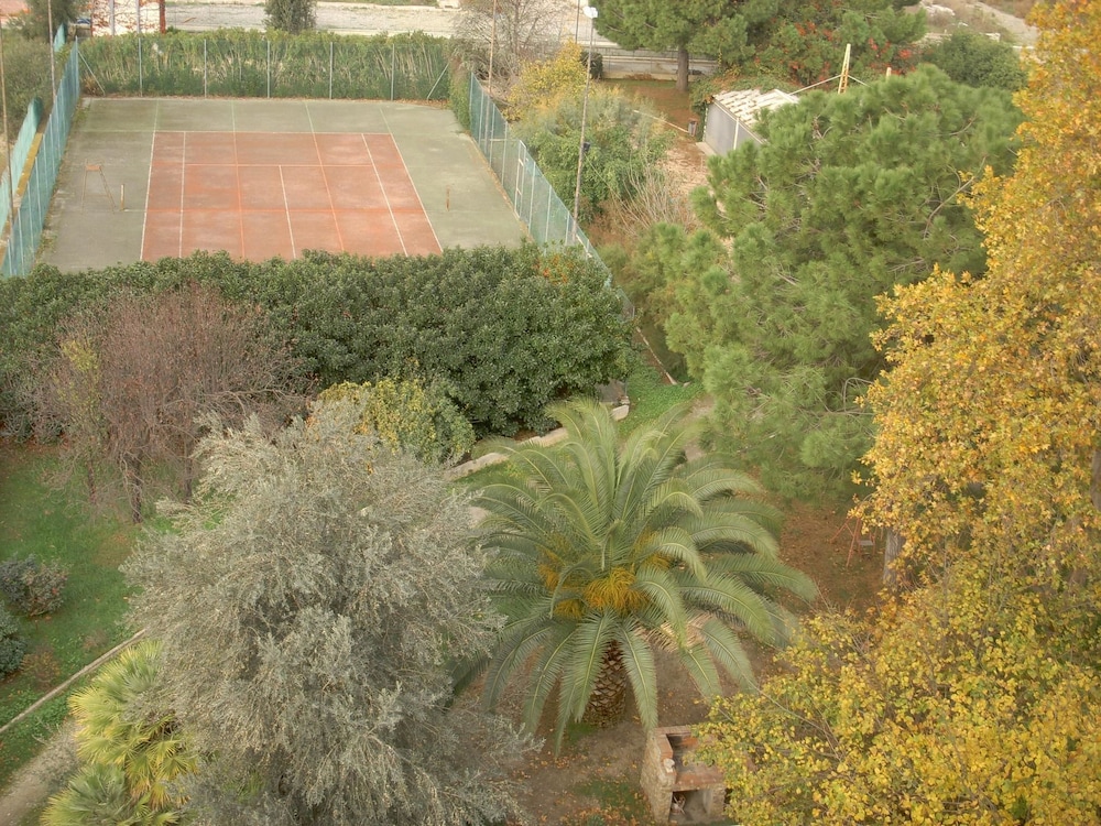 siris hotel