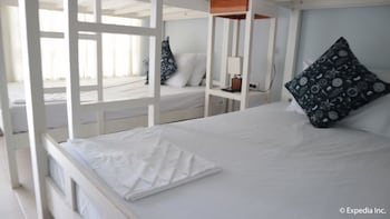Oceana Lodge,Central Luzon>>Baler,2.5 star