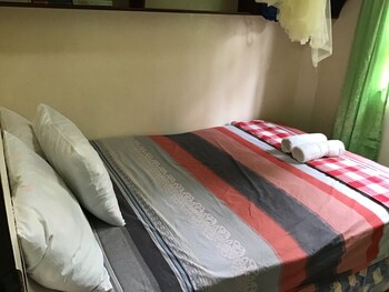 Ferranco Tourist Inn,Port Barton>>Palawan,2.5 star