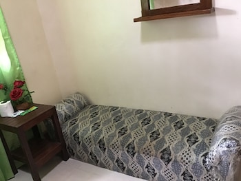 Ferranco Tourist Inn,Port Barton>>Palawan,2.5 star