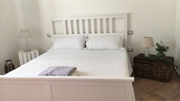 Beb Il Pomo D'oro,Cagliari>>Assemini,3 star