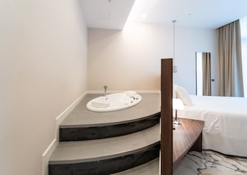 hotel milano castello