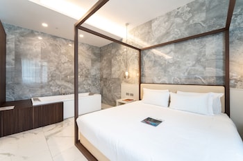 hotel milano castello