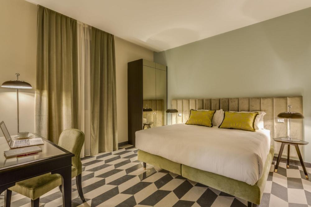 otivm hotel