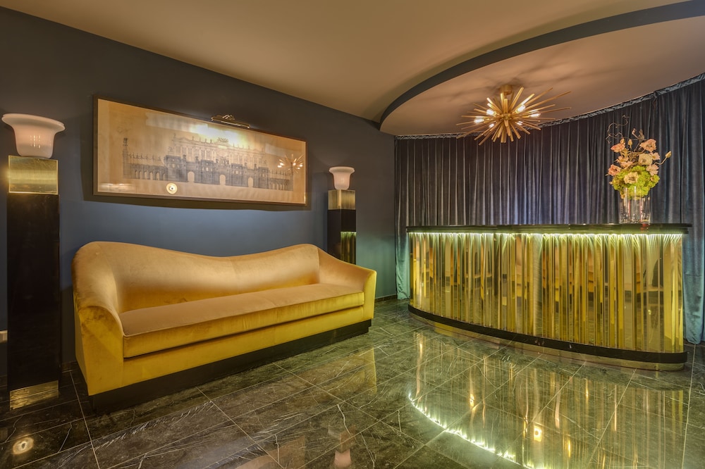 otivm hotel