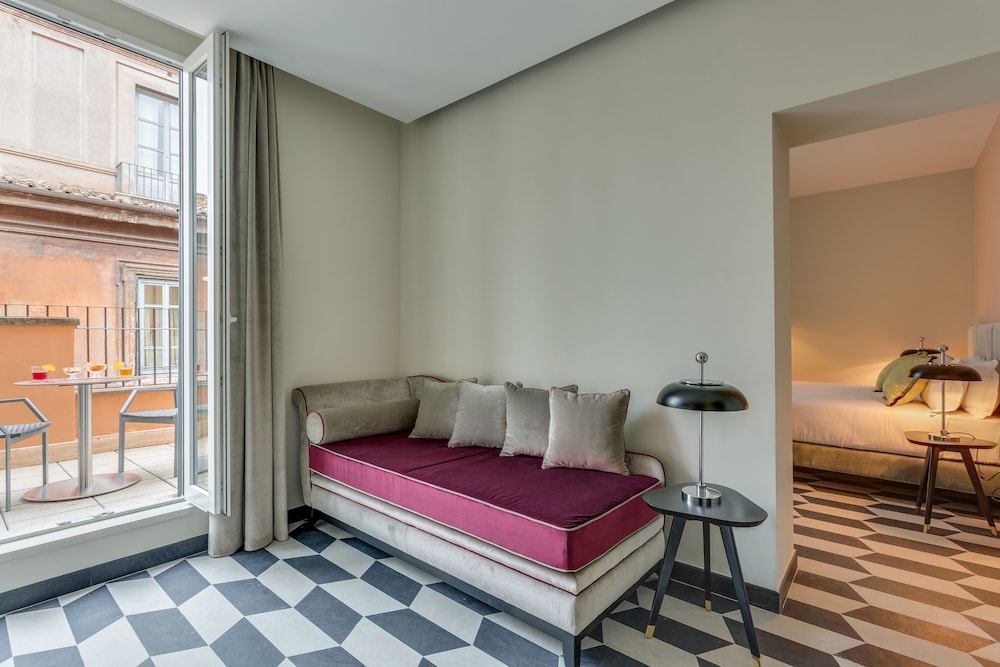 otivm hotel