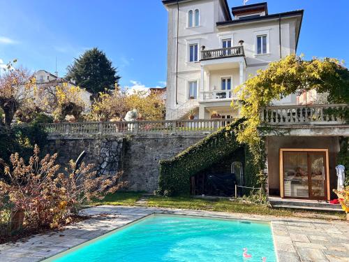 White Lilac Romantic B&B Adults Only,Near Sancarlone Statue,4 star