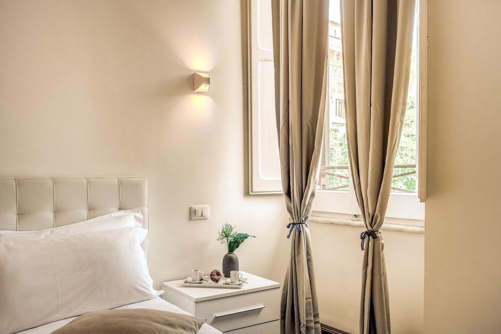 your suite rome