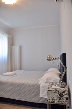 dimora 16 rooms and garden