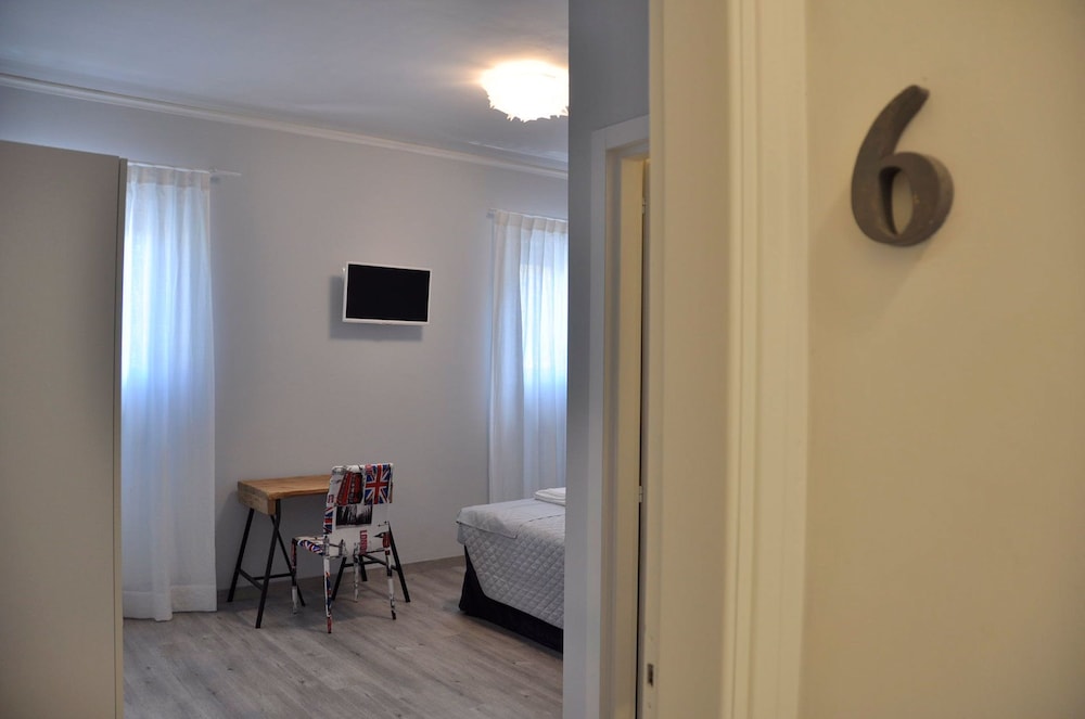 dimora 16 rooms and garden