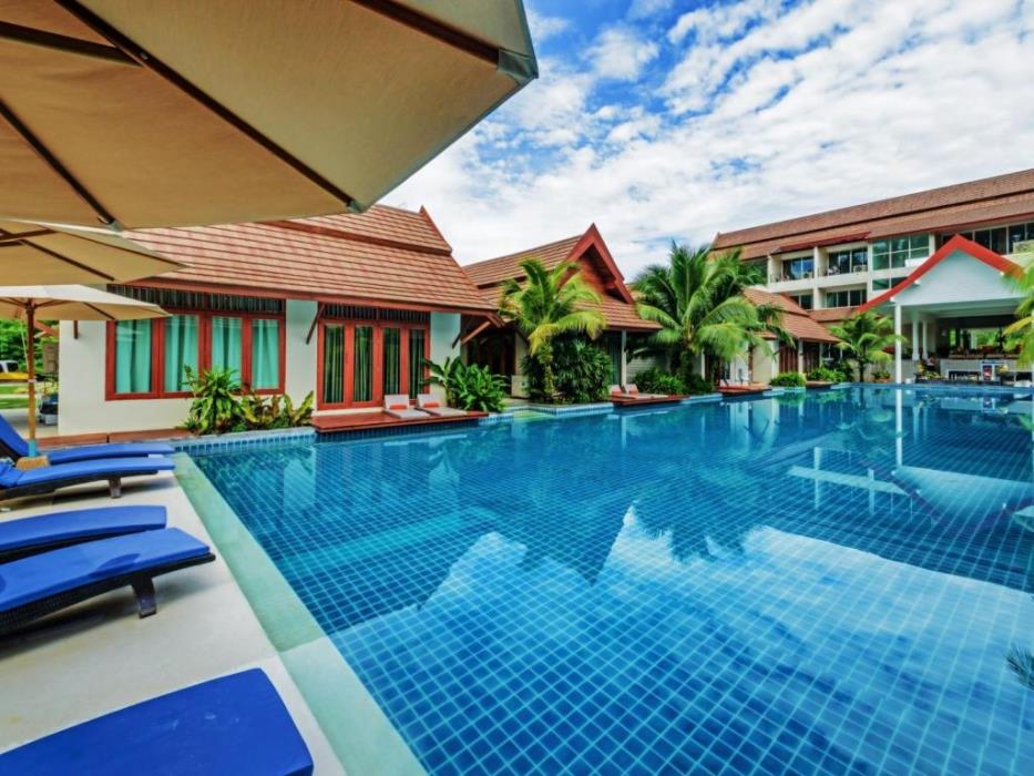 lesprit de naiyang beach resort